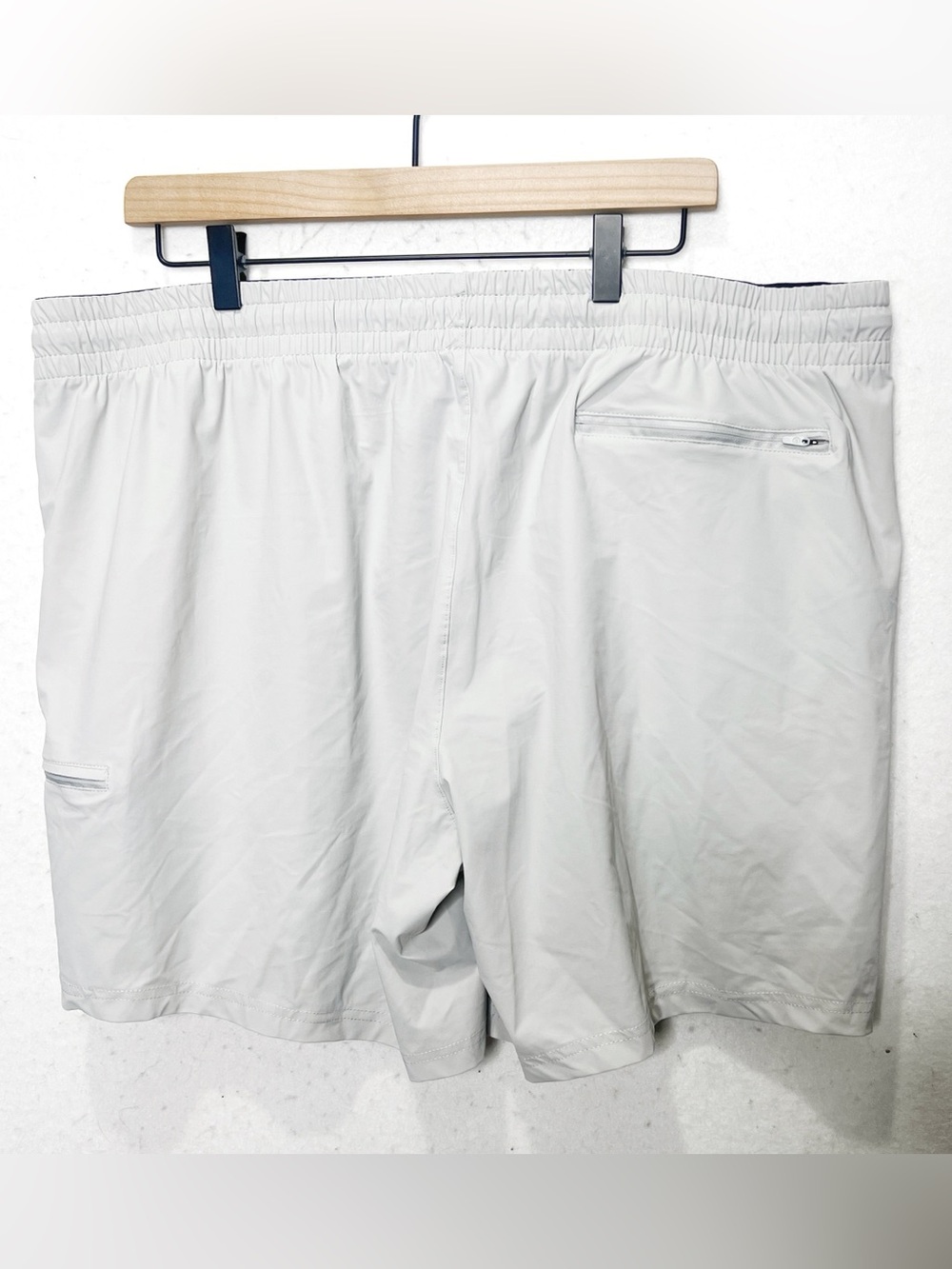 Outdoor Voices Hi Flex XXL Grey Violet Moisture Wicking Athletic 3 Pocket Shorts - Picture 2 of 8
